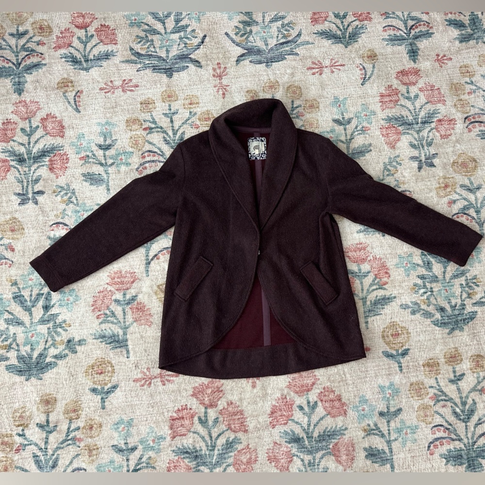 Lilka (Anthropologie) maroon felt blazer. Size medium